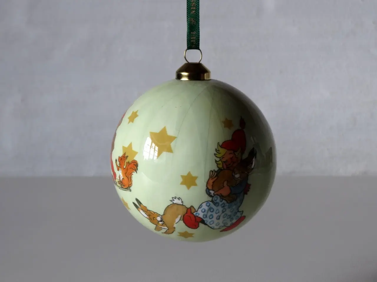 Billede 4 - Nissernes jul, kugler