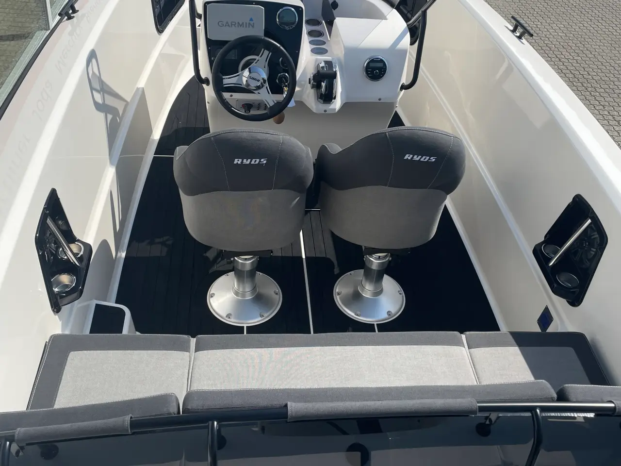 Billede 7 - 630VI Mid-C med F115 Mercury-EFI CT - S-Line udstyret.