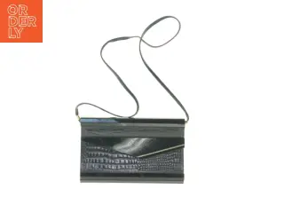 Sort 1980'er krokodillepræget bakelit clutch med skulderrem (str. 25 x 16 cm)