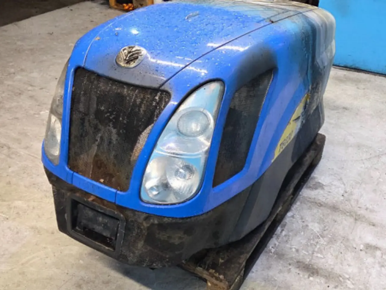 Billede 16 - New Holland T6030 Motorhjelm 82036886