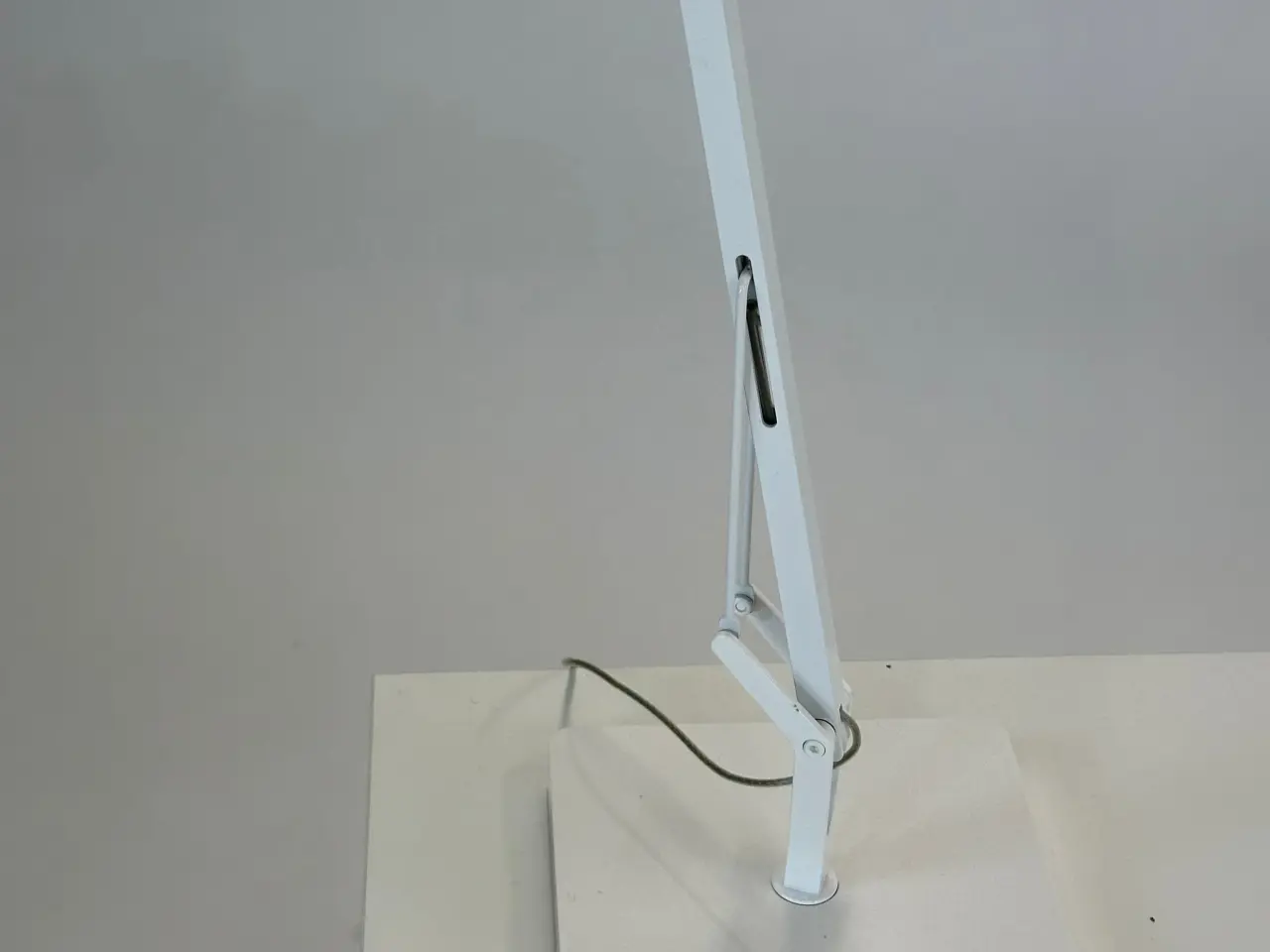 Billede 3 - Flos Kelvin Edge Lampe – Hvid H 88 cm