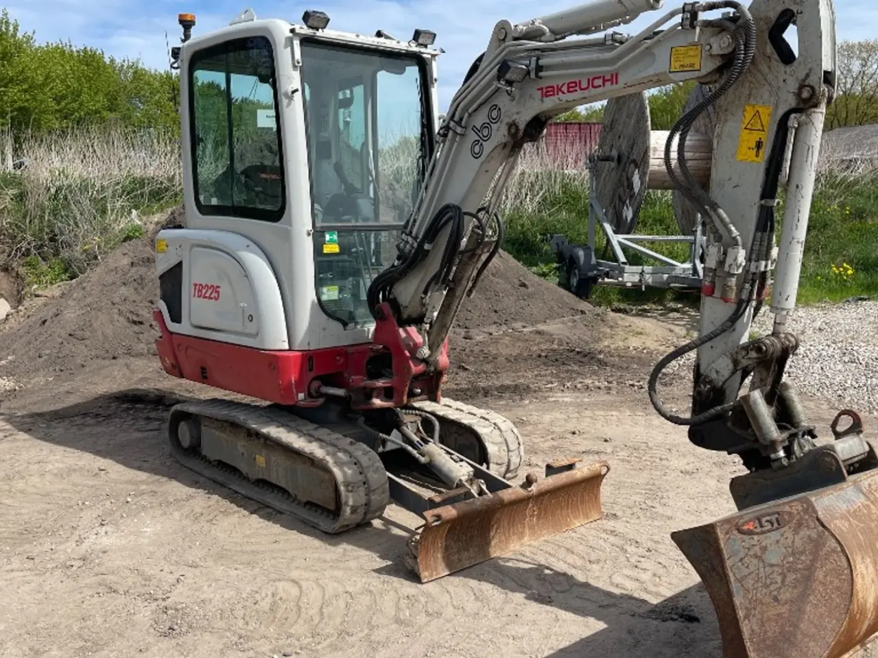 Billede 2 - Takeuchi TB225