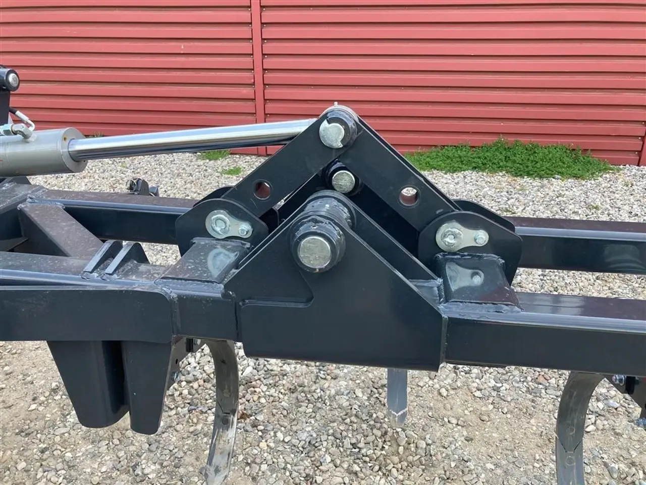 Billede 5 - - - - J-Maskiner dybdeharveforsats 6 m.