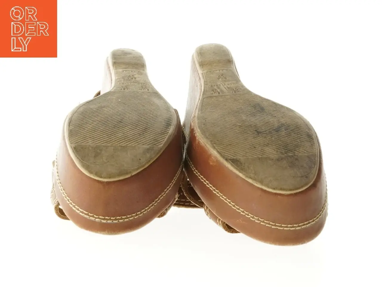 Billede 3 - Brune kilehæl sandaler i størrelse 39 fra M.officer (str. 39 )
