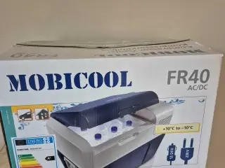 Mobil køleboks til 12v og 230v, kompressor.