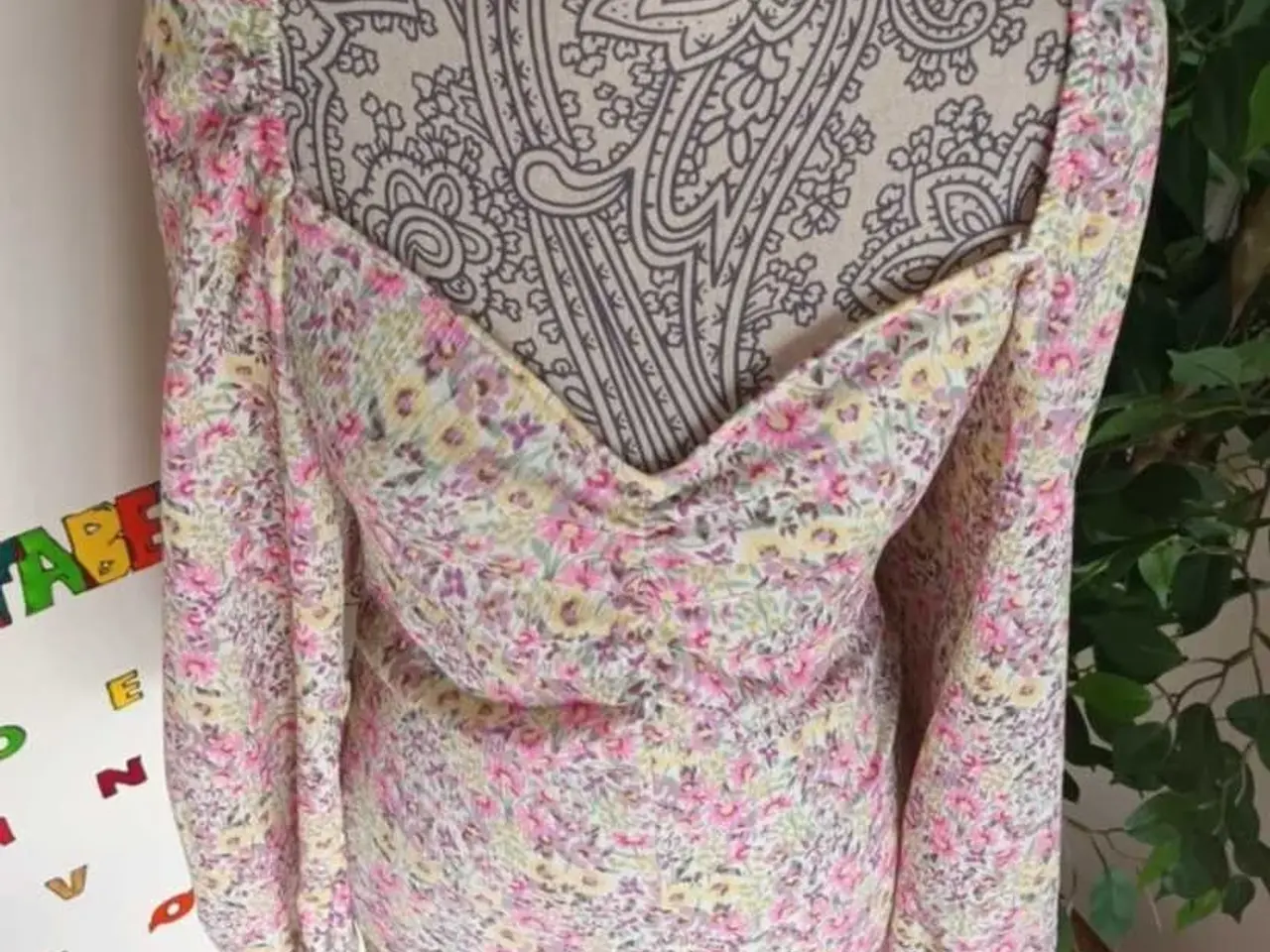 Billede 2 - Kjole. Gina Tricot. Medium/38