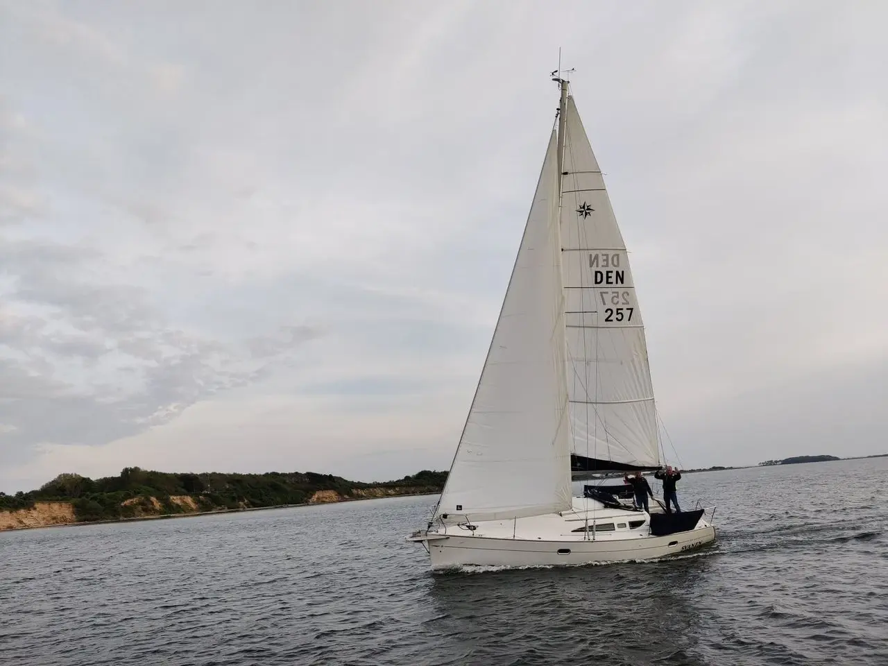 Billede 2 - Fok fra luffe37 med vandrette sejlpinde.