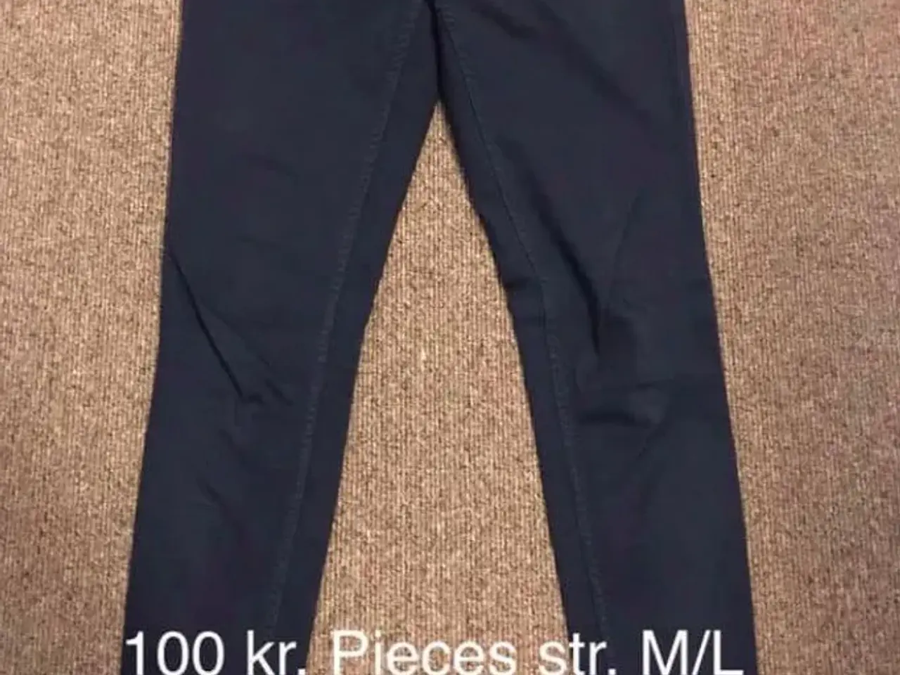 Billede 1 - Pieces bukser str. M/L