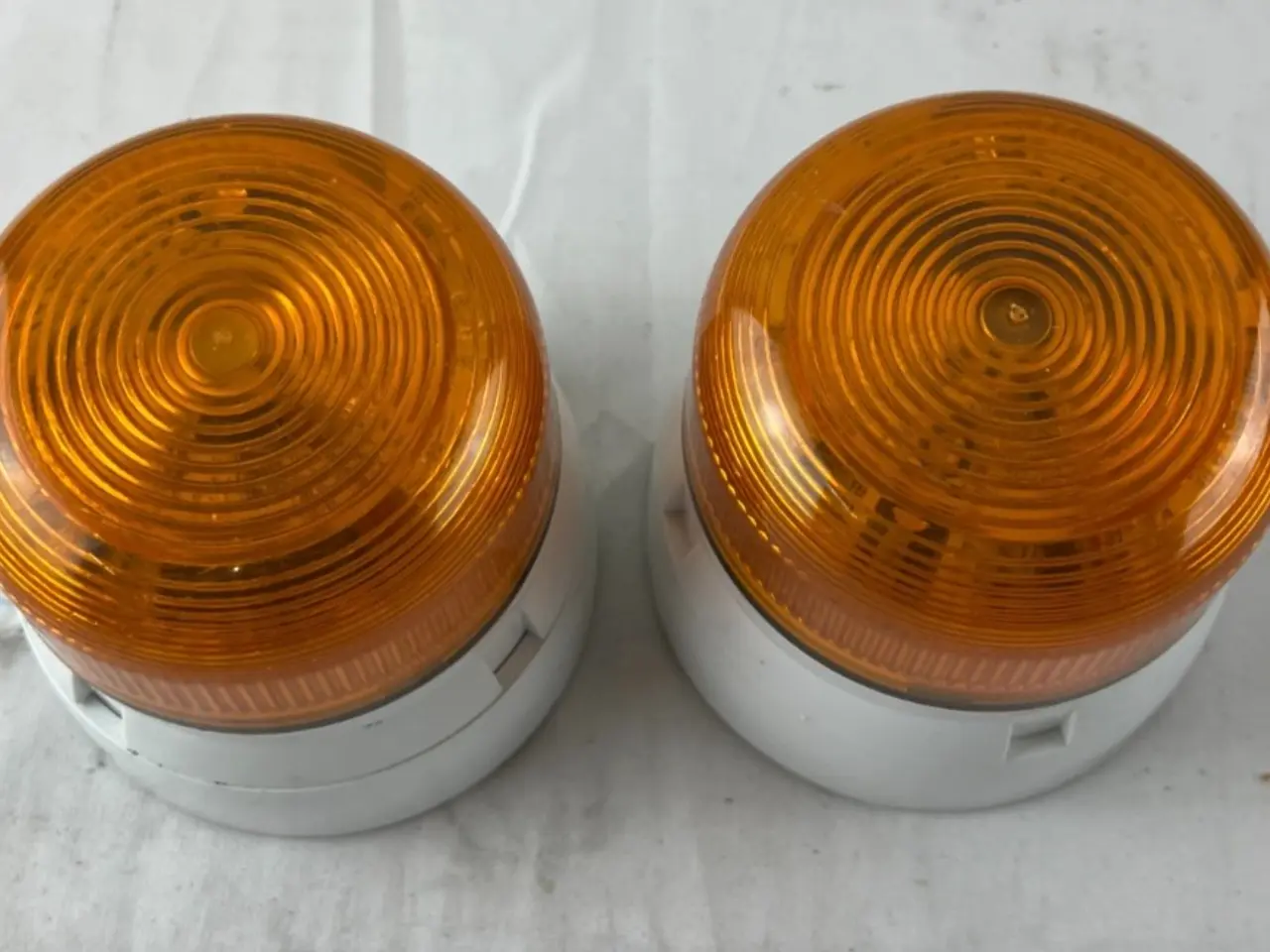 Billede 1 - 2x Amber Warning Beacon Light Surface Mount 24V