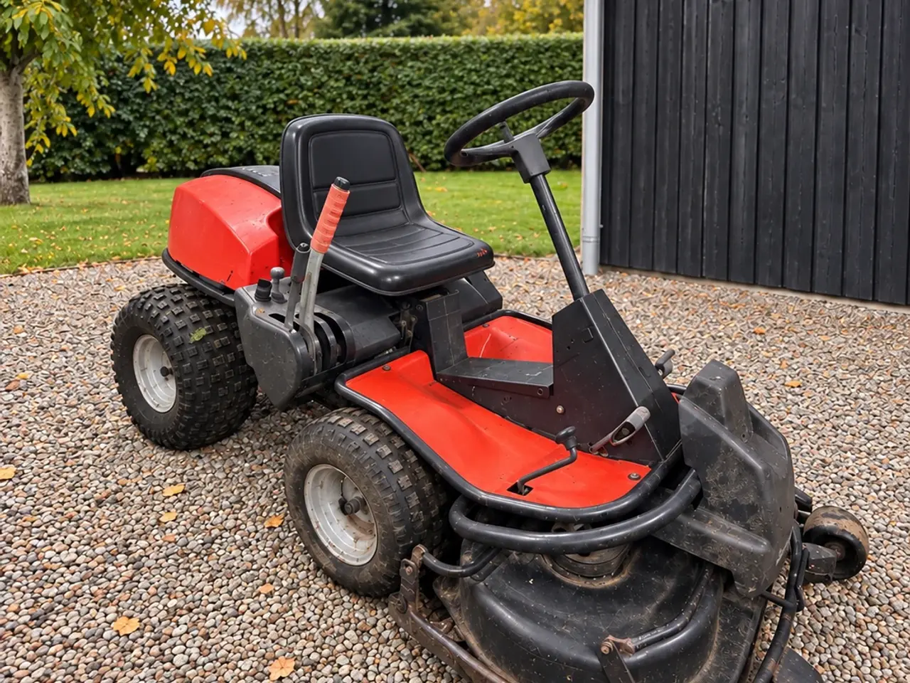 Billede 1 - Jonsered FR2113 MA Havetraktor