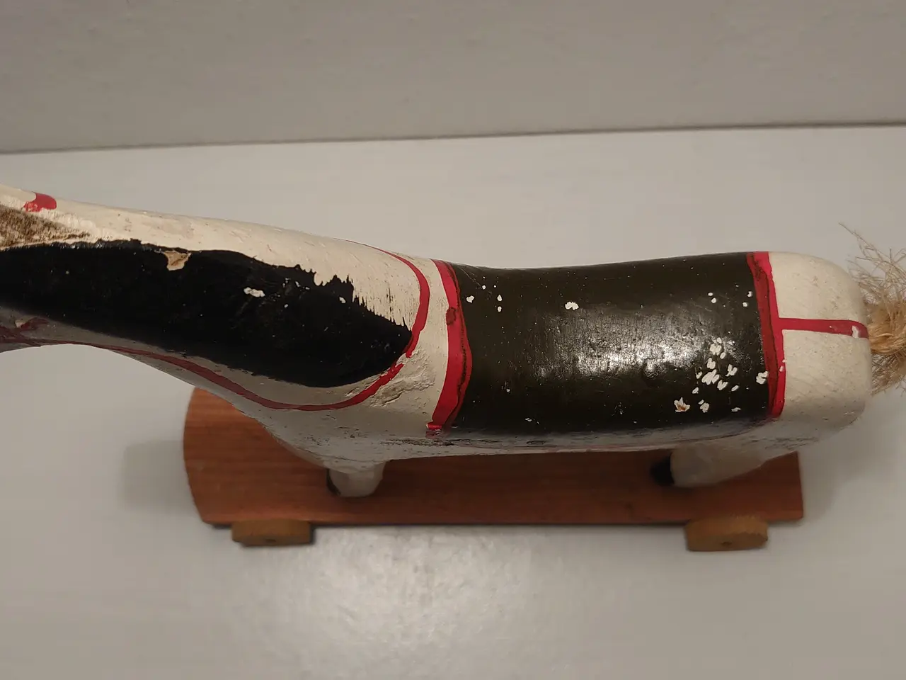 Billede 6 - Fængselslegetøj: Stor træhest L 21,5cm, H 22,5cm.