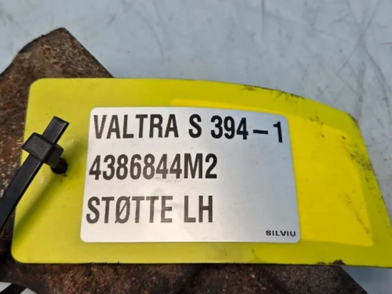 Billede 10 - Valtra  S394   Beslag LH   4386844M2