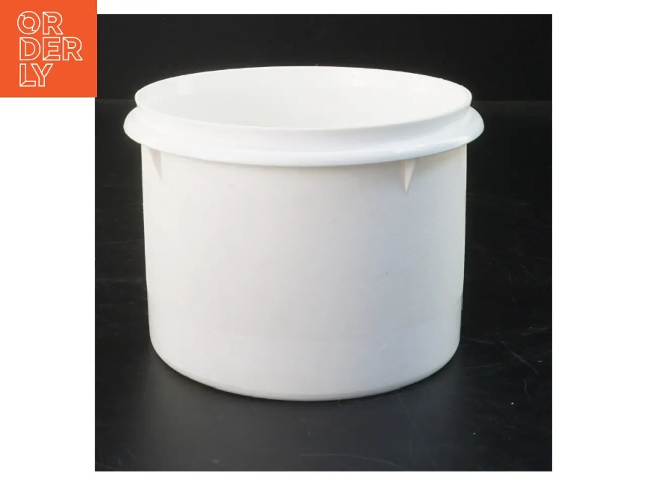 Billede 2 - Tupperware opbevaringsboks med låg fra Tupperware (str. Ø 13 cm)