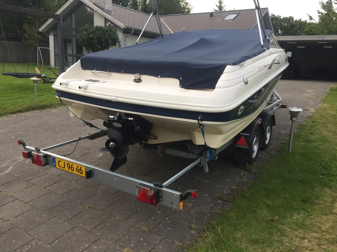 Billede 2 - Bowrider Rinker trailerbåd