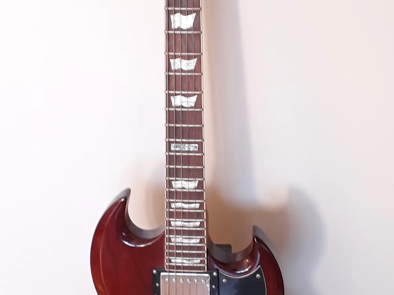 Billede 1 - Danguitar: flot ubrugt elguitar