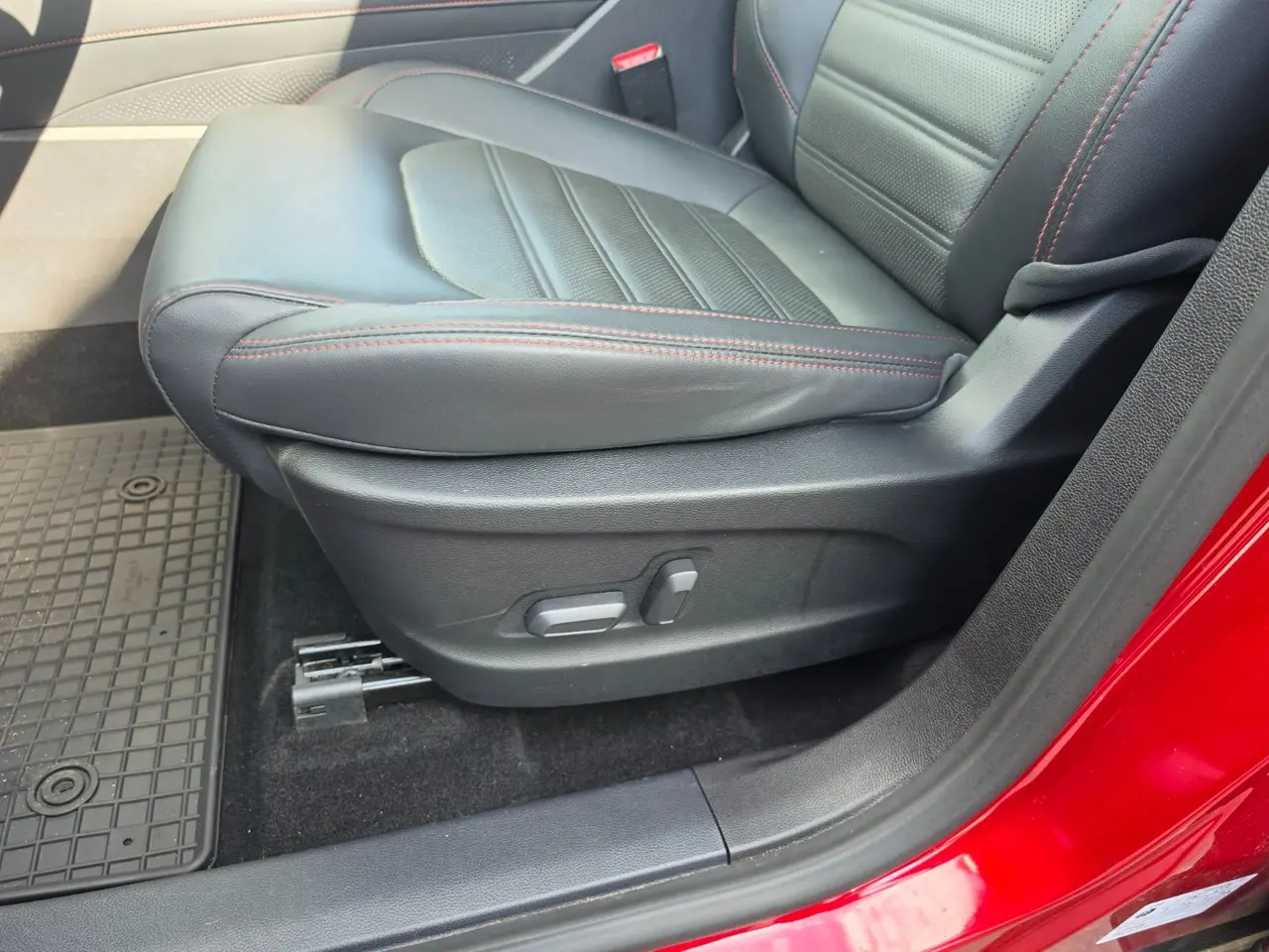 Billede 13 - Maxus Euniq6 70