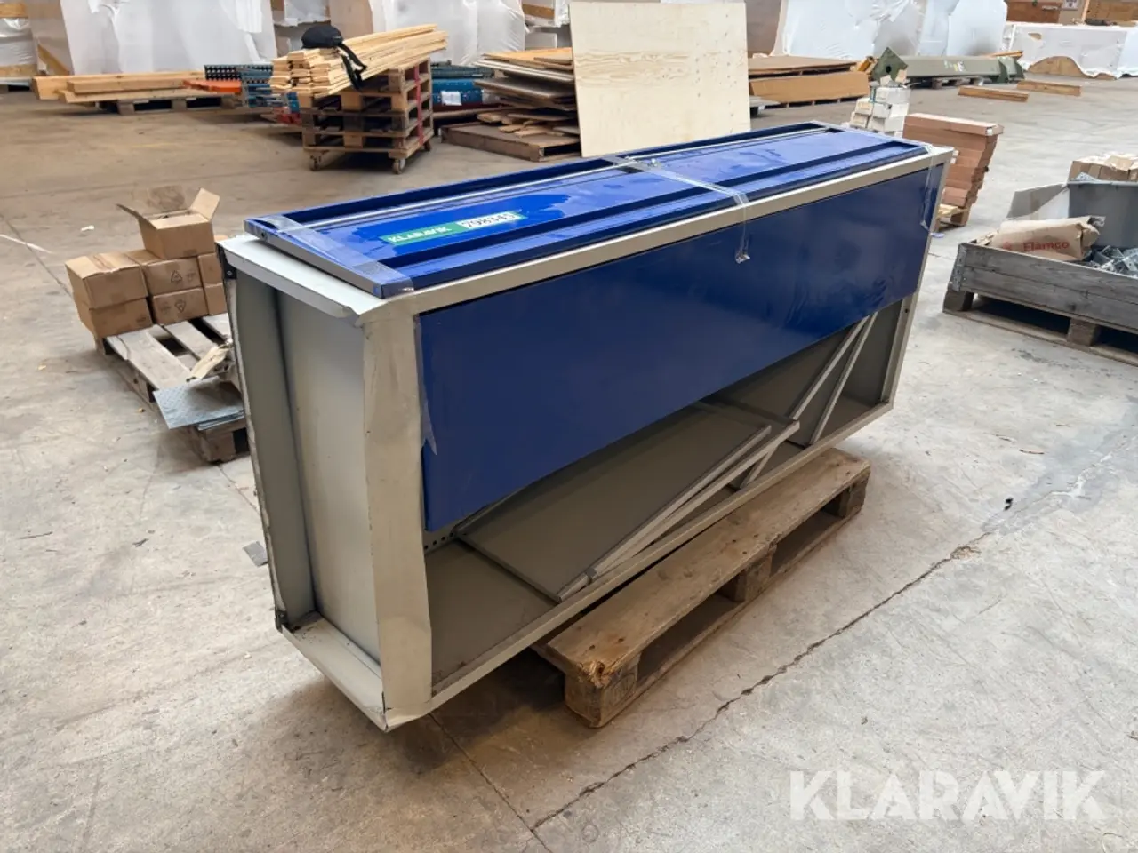 Billede 1 - Metalskab inkl 5 hylder