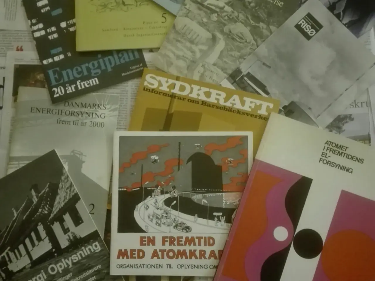 Billede 1 - Energipjecer mm fra 1970'erne. Giv bud.