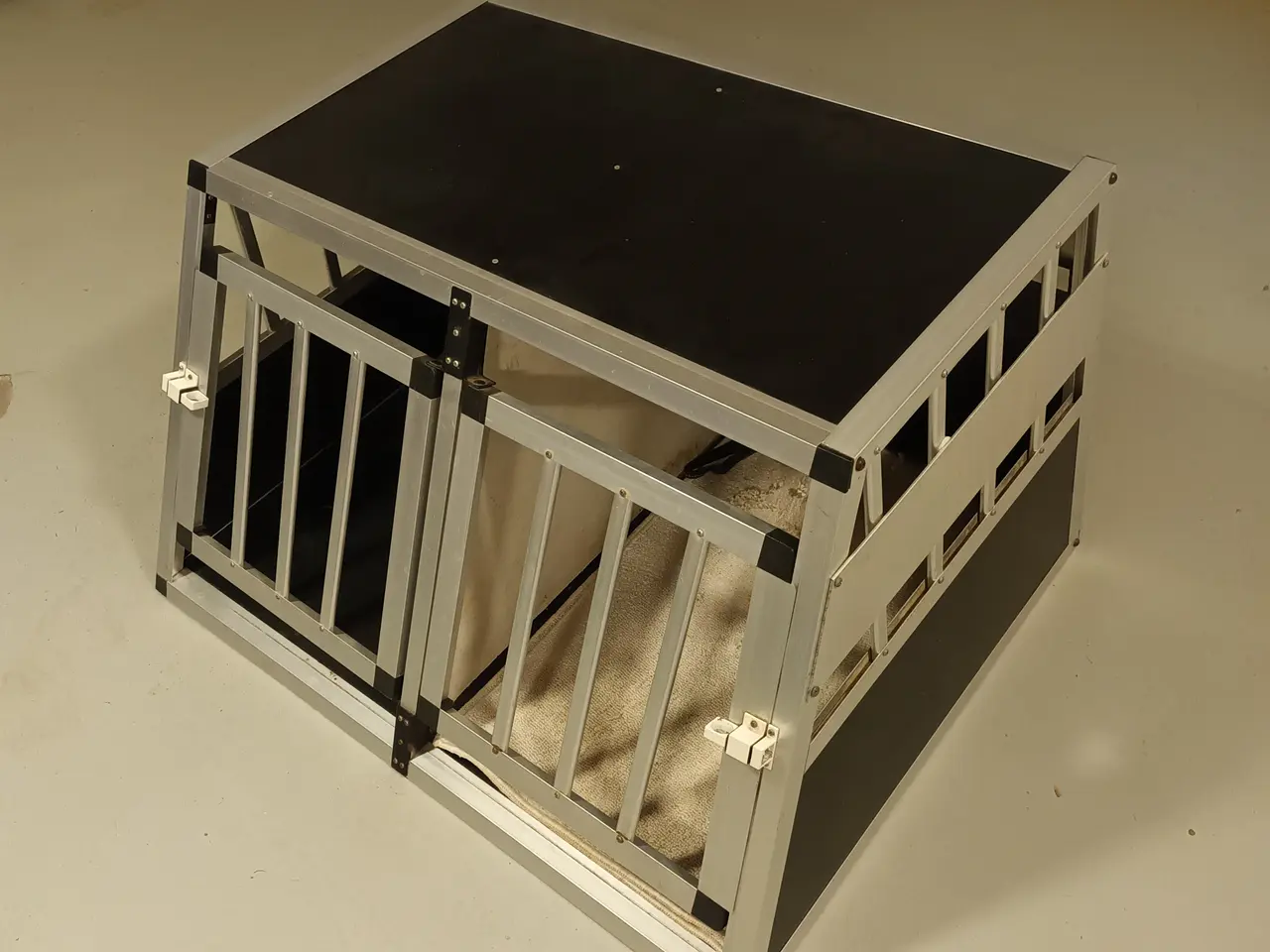 Billede 2 - Hunde transportbur med 2 låger