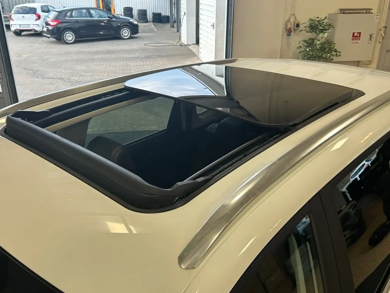 Billede 3 - Maxus Euniq6 70