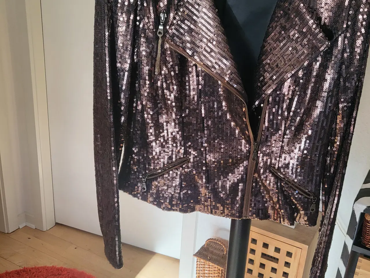 Billede 5 - Unikt Gallafest dress i flot rosabrun farve.