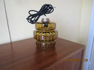 loftlampe i røgfarvet glas