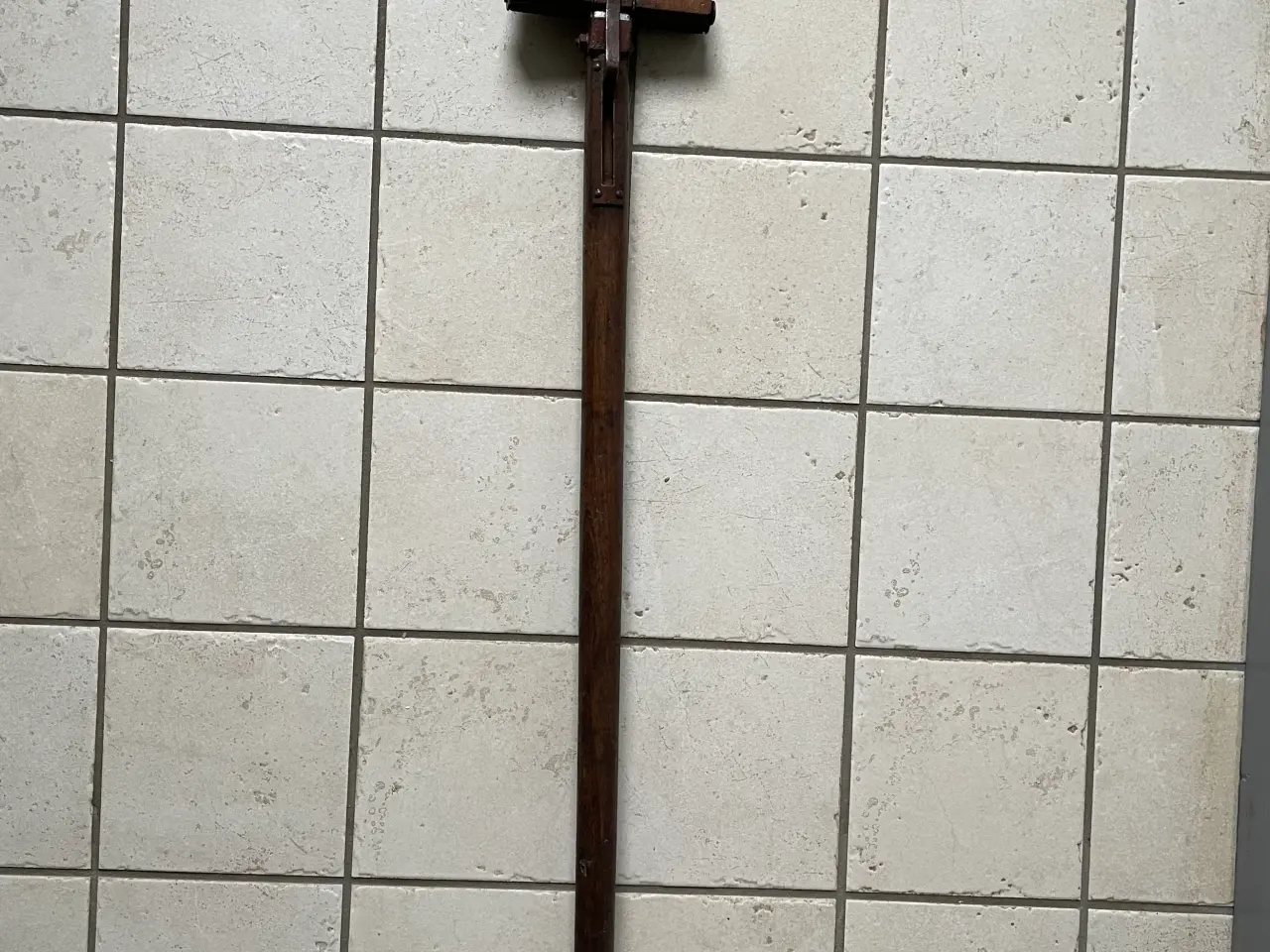 Billede 2 - Jagtstol i træ og metal, et benet.