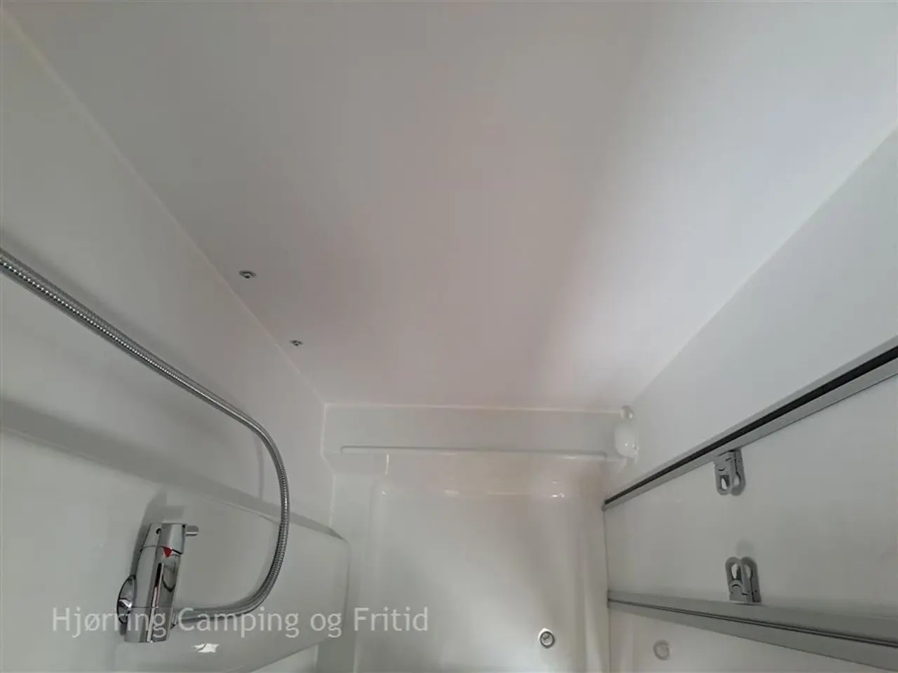 Billede 20 - 2026 - Adria Aviva 563 PT 3 køjer