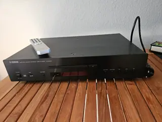 YAMAHA CD-S700 CD afspiller