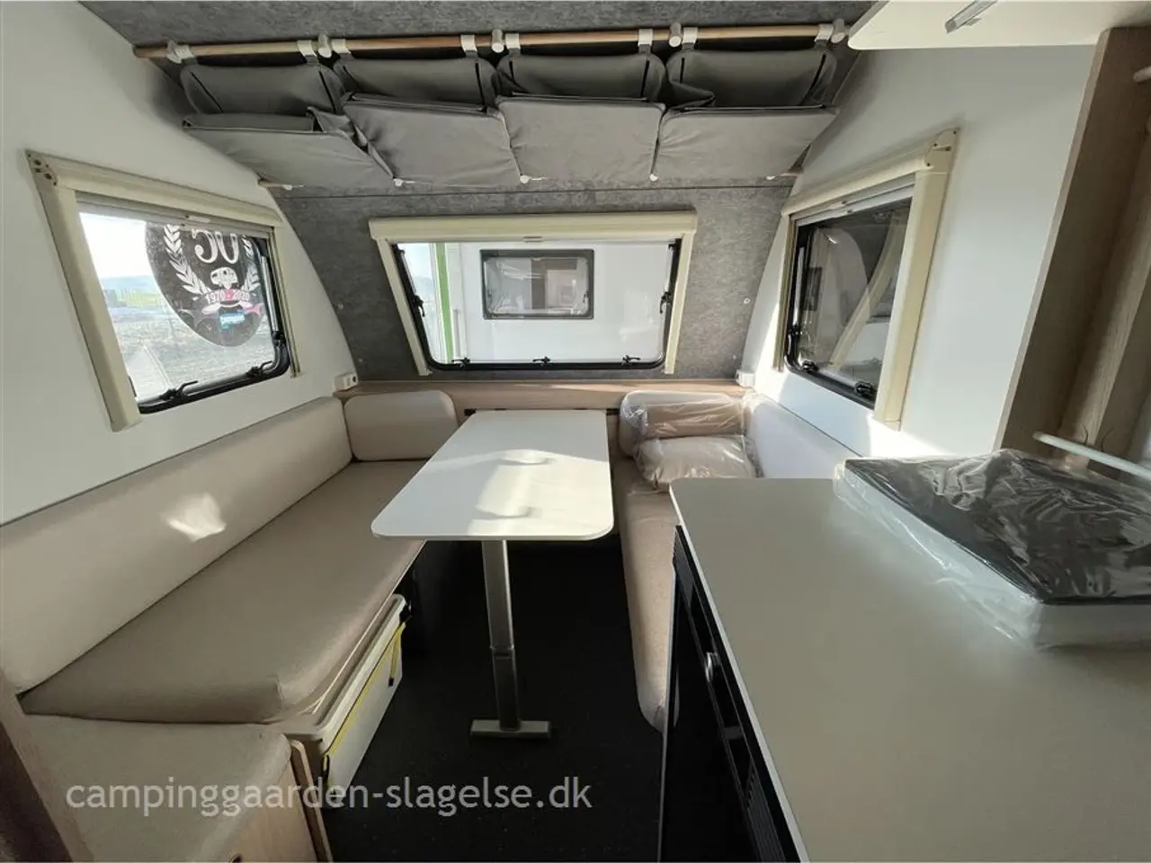 Billede 4 - 2026 - Adria Aviva Lite 360 DK Let, El-bilvenlig og Perfekt til Sommer – Adria Aviva Lite 360 DK Køjevogn