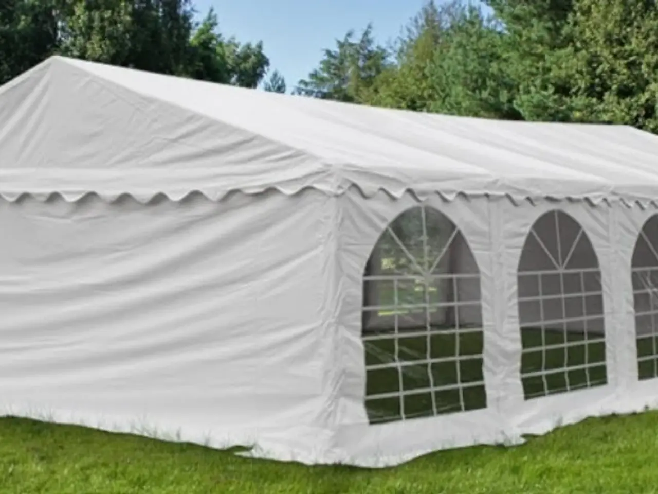 Billede 1 - 6 x 10 m professionelt partytelt udlejes