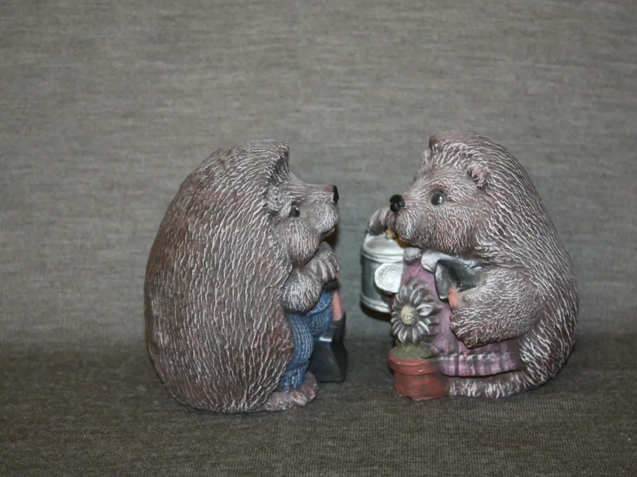 Billede 3 - Pindsvin figur i keramik Igelpapa und Igelmama