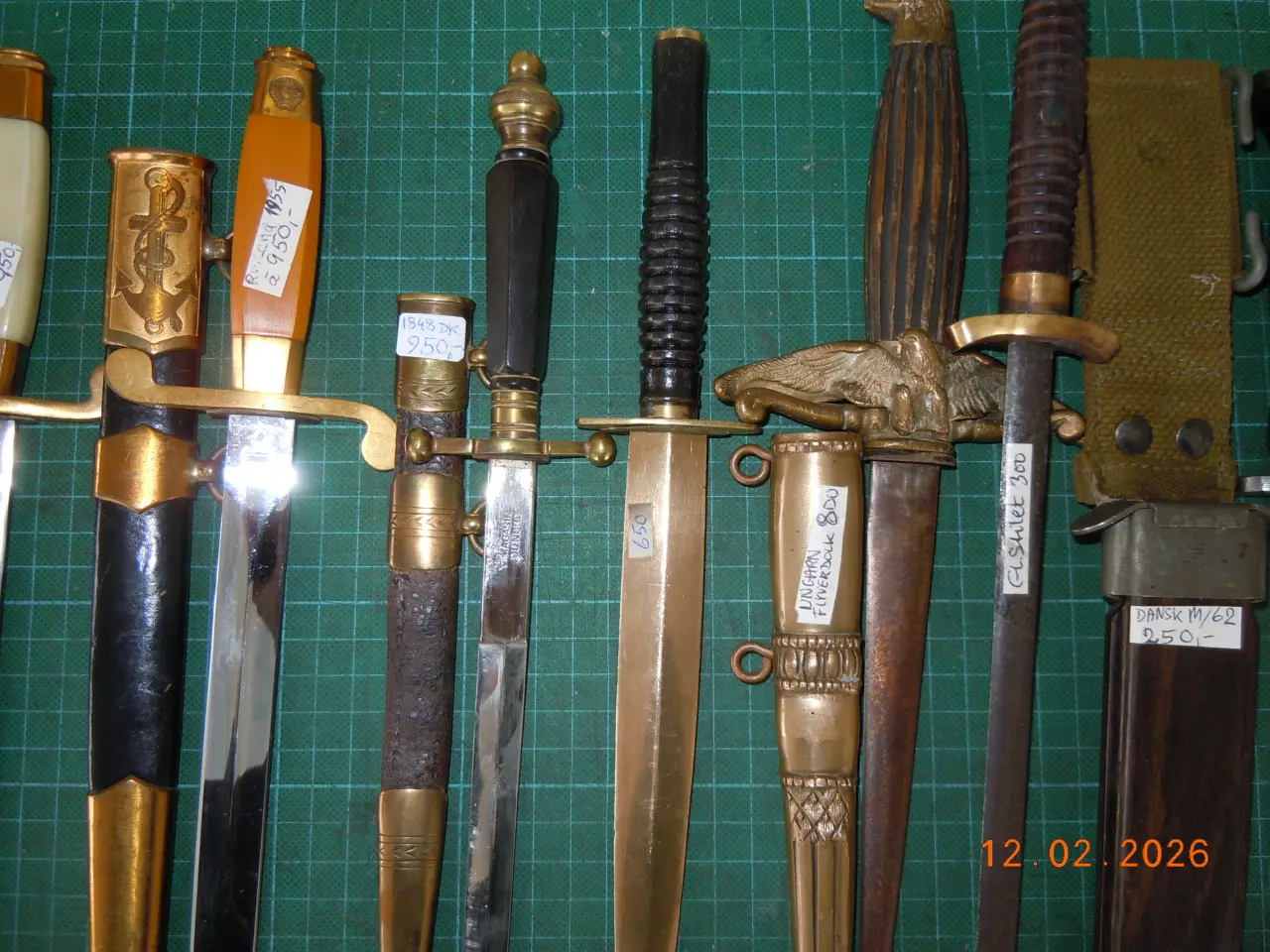 Billede 16 - Dolke, bajonetter og knive, forskellige typer.
