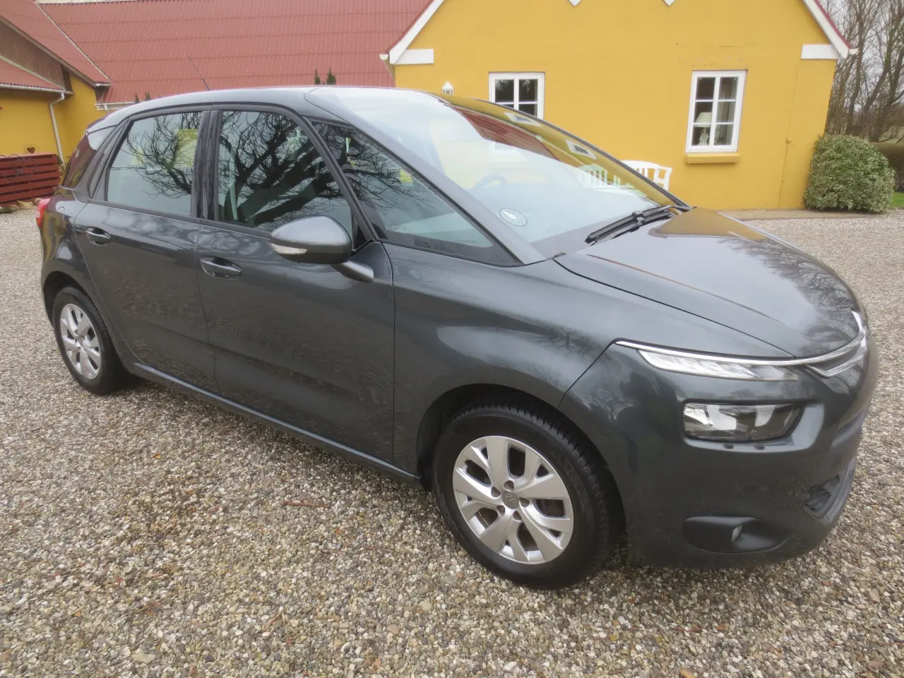 Billede 3 - Pæn Citroen C4 Picasso 1.2 i 130 Hk År 15 Nys,