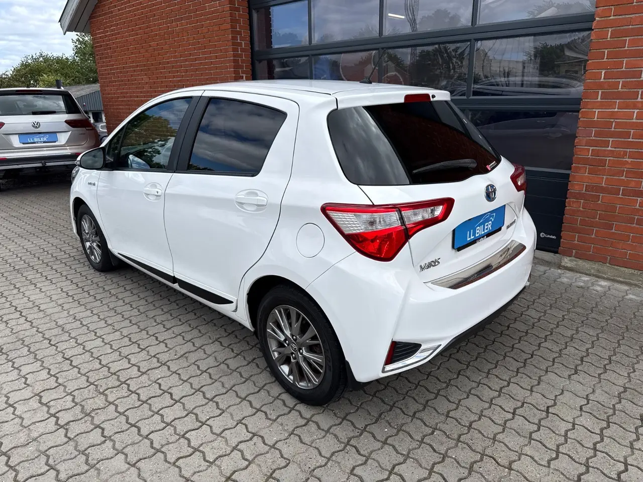 Billede 4 - Toyota Yaris 1,5 Hybrid H2 Premium e-CVT