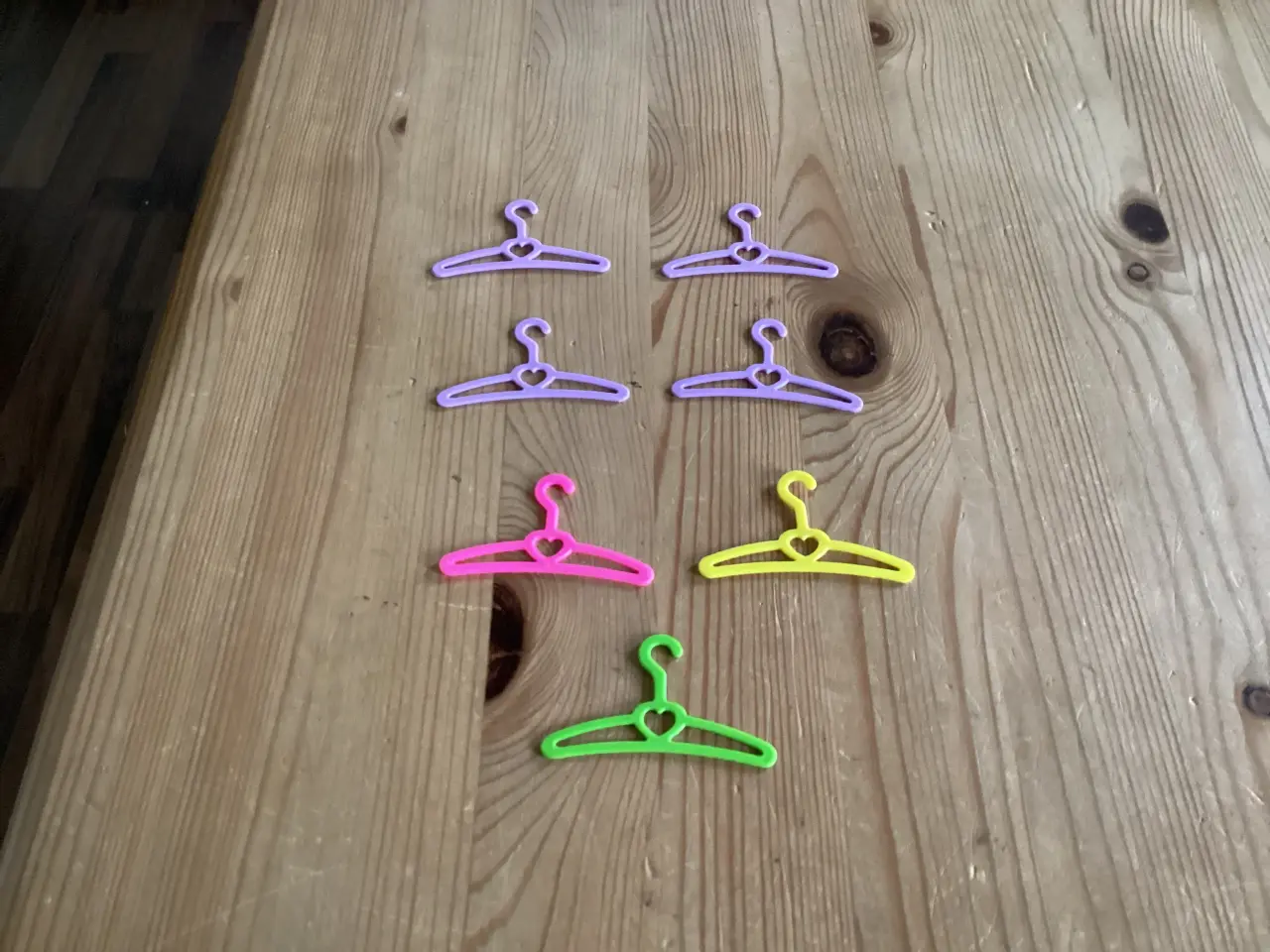Billede 3 - Dukke Bøjler og Dukke Sutter.