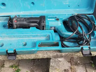 Makita Bajonet sav JR3050t