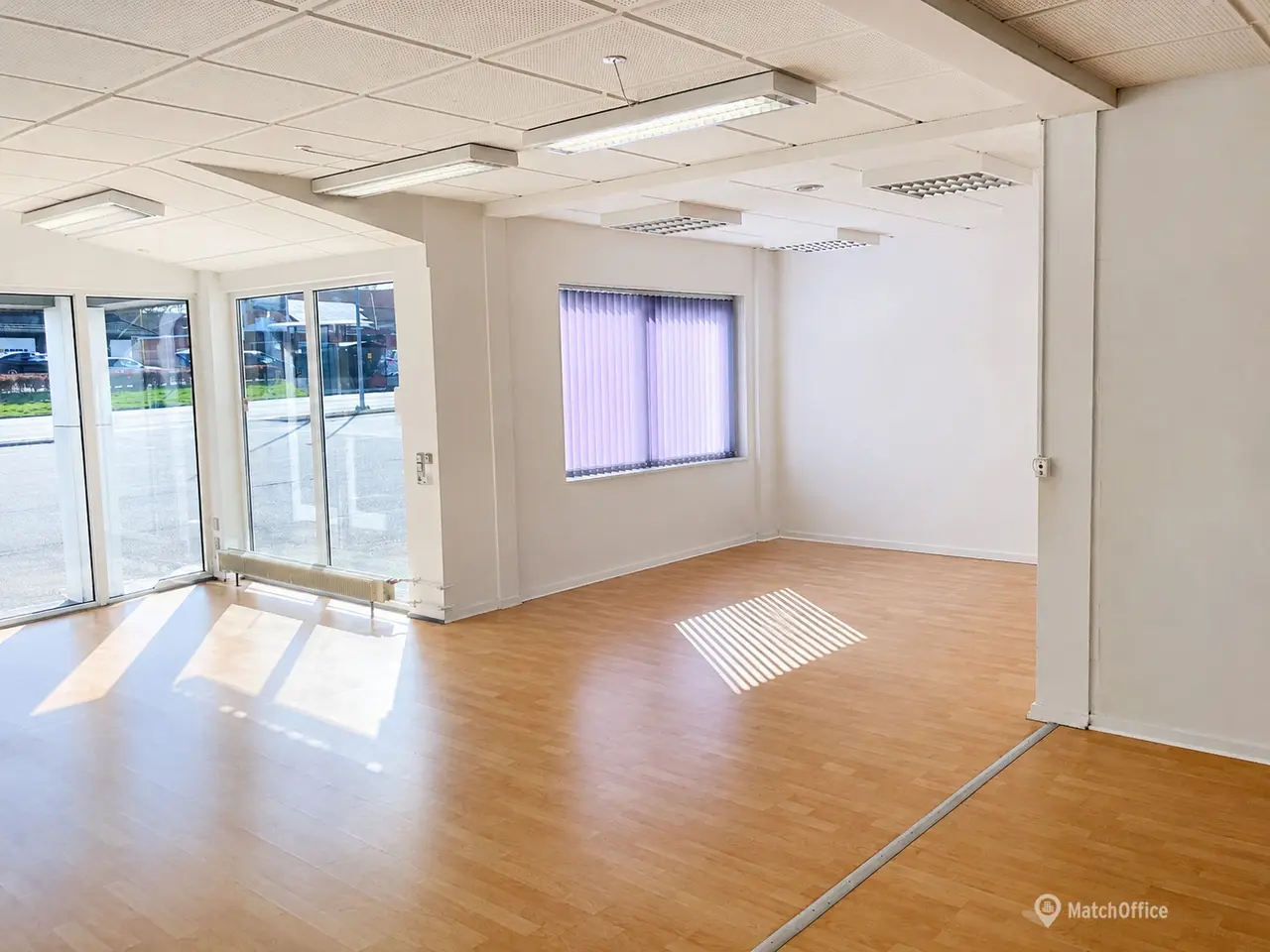 Billede 5 - Synligt erhvervslejemål på 250 m2 i Struer - Ideelt til butik.. showroom eller lager