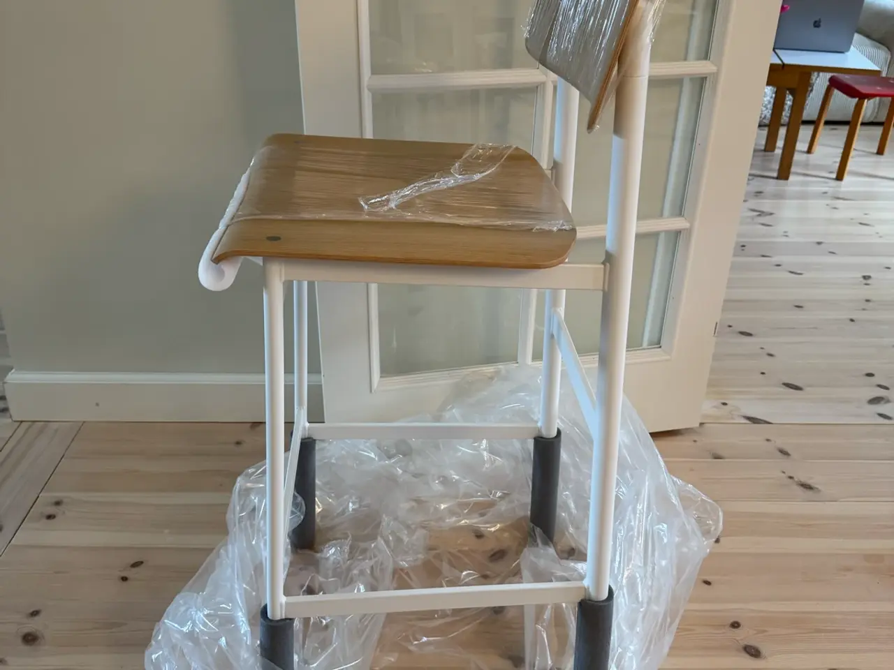 Billede 3 - Ubrugt Muuto Loft Bar Stool i hvidlakeret stål