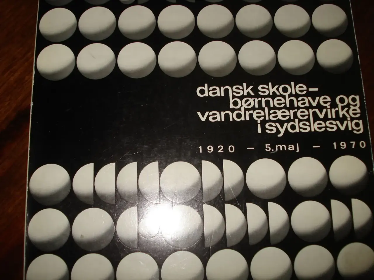 Billede 1 - Dansk skole og børnehave.