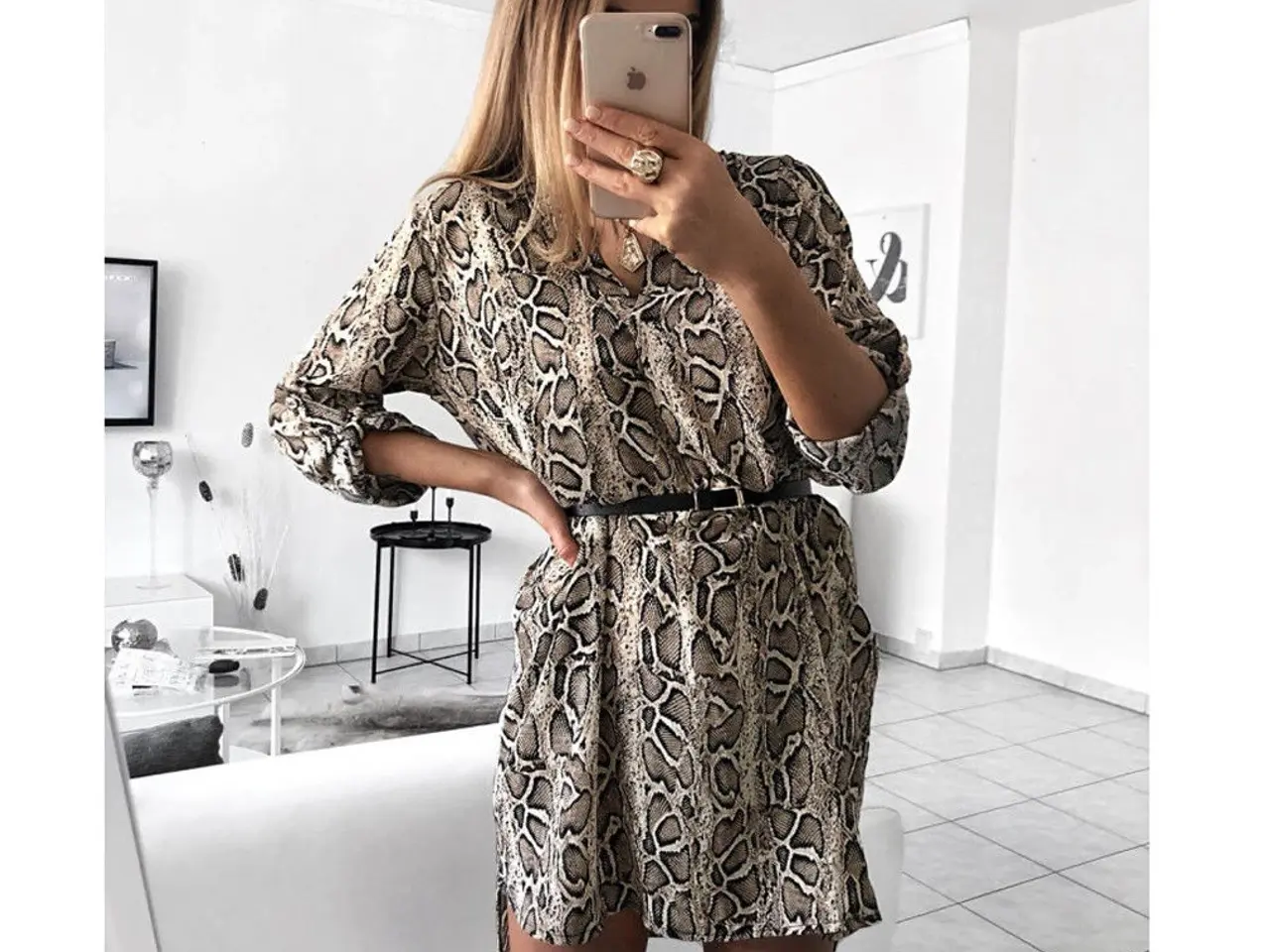 Billede 1 - skjorte I baige snake-print Størrelse: XL=L