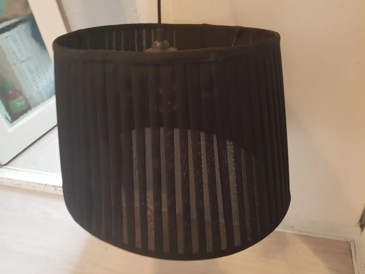 Billede 1 - loftslampe, sort farve plisse skærm