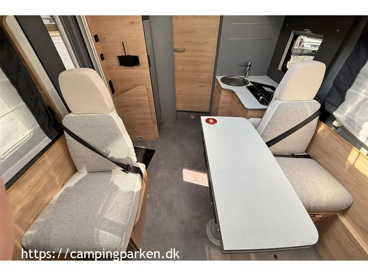 Billede 11 - 2026 - Dethleffs Just Camp T7052 EBL Dethleffs eksklusive kampagnemodel med vildt meget udstyr og vinterkomfortpakke!