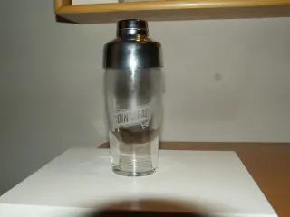 Cocktail shaker sælges