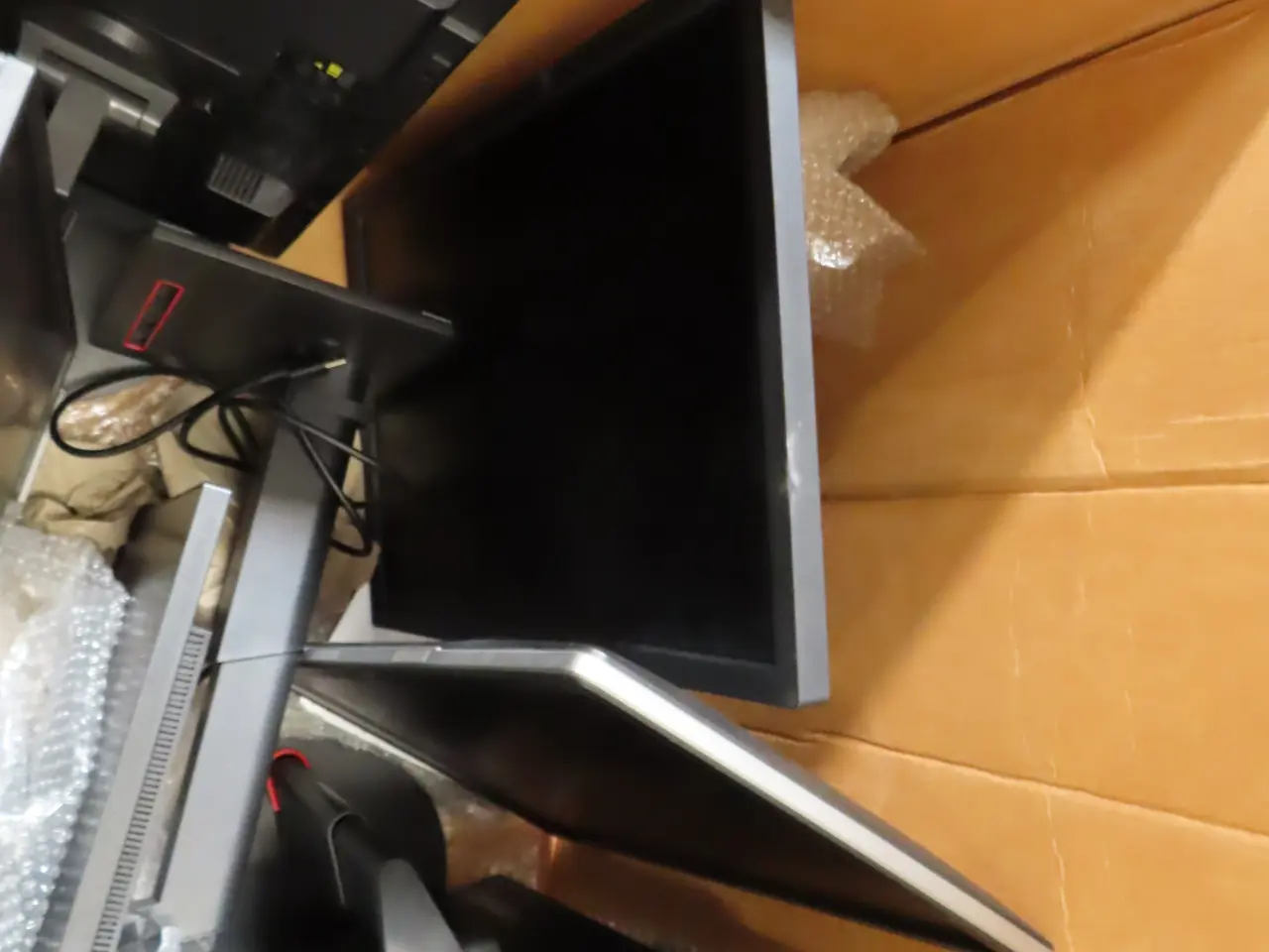 Billede 2 - 11 stk. Computerskærme LENOVO T24i-10