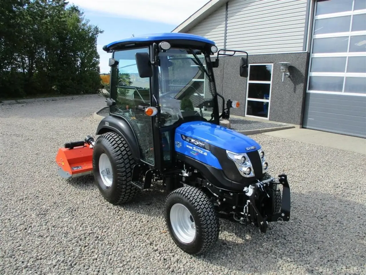 Billede 8 - Solis 26 HST Med kabine, Turf dæk og frontlift samt frontPTO