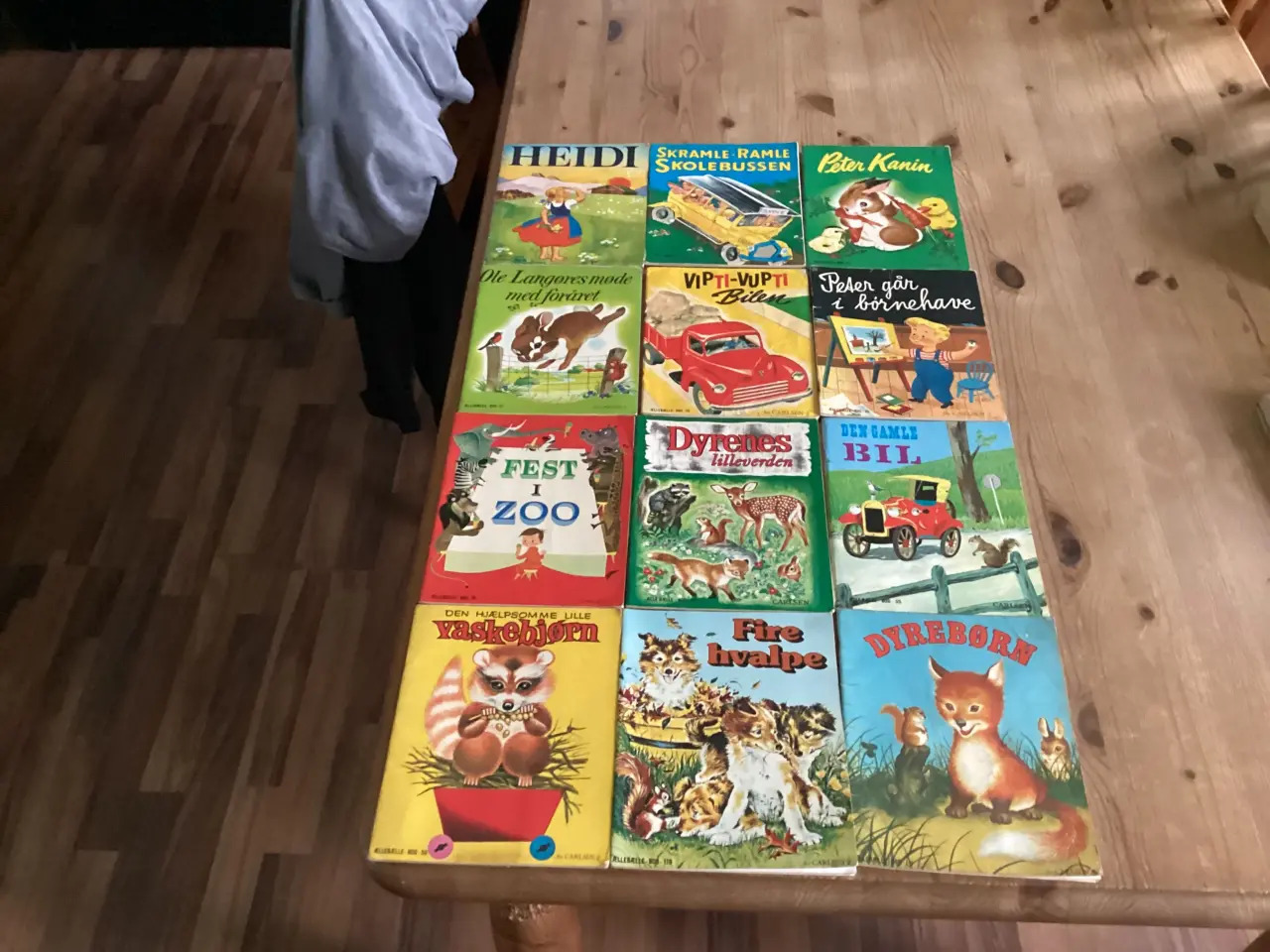 Billede 1 - Ælle Bælle Bøger 98 Stks.