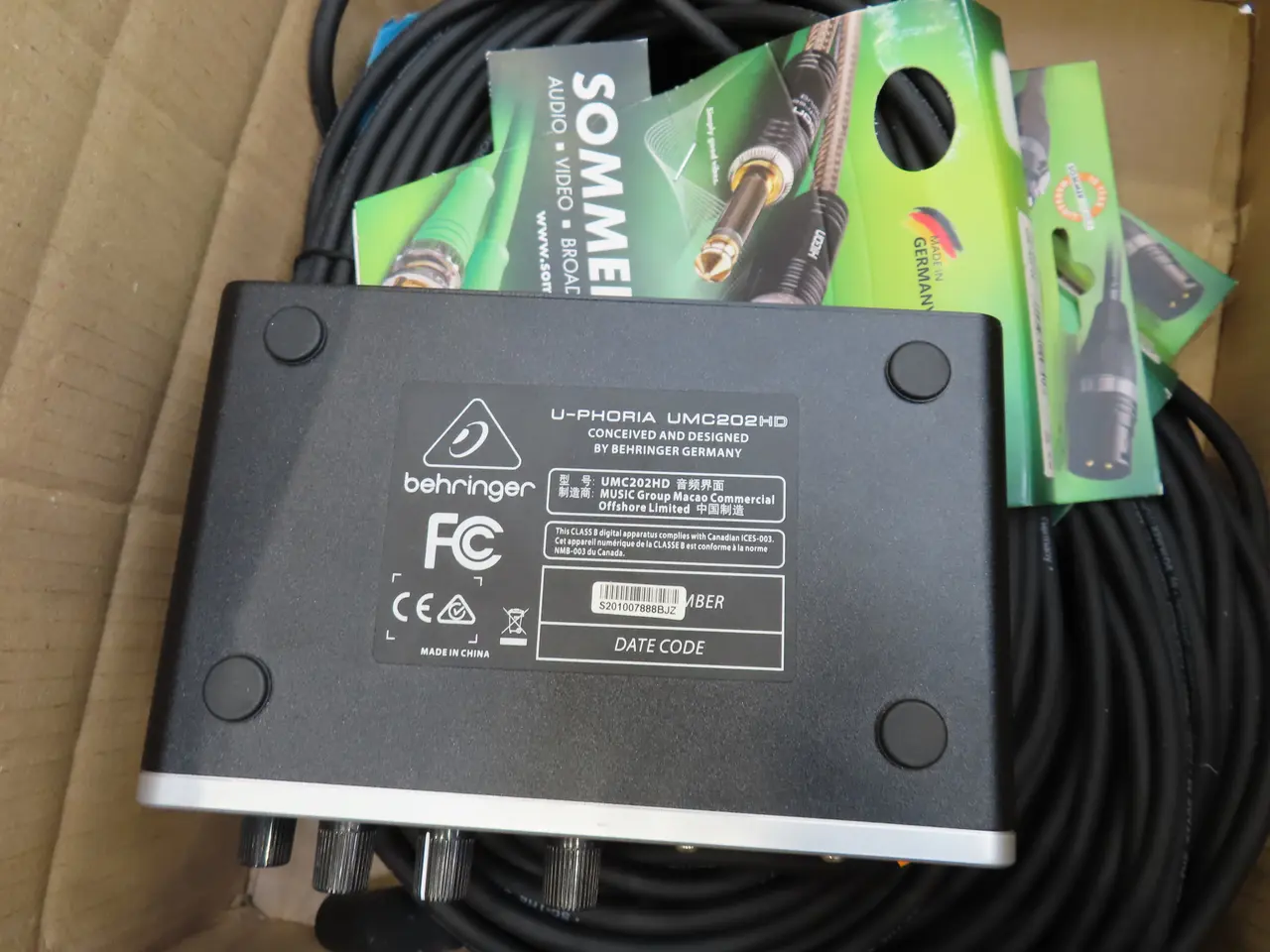 Billede 7 - 2 stk. Mikrofoner SUPERLUX ECM-999 samt lydkort BEHRINGER m.m.