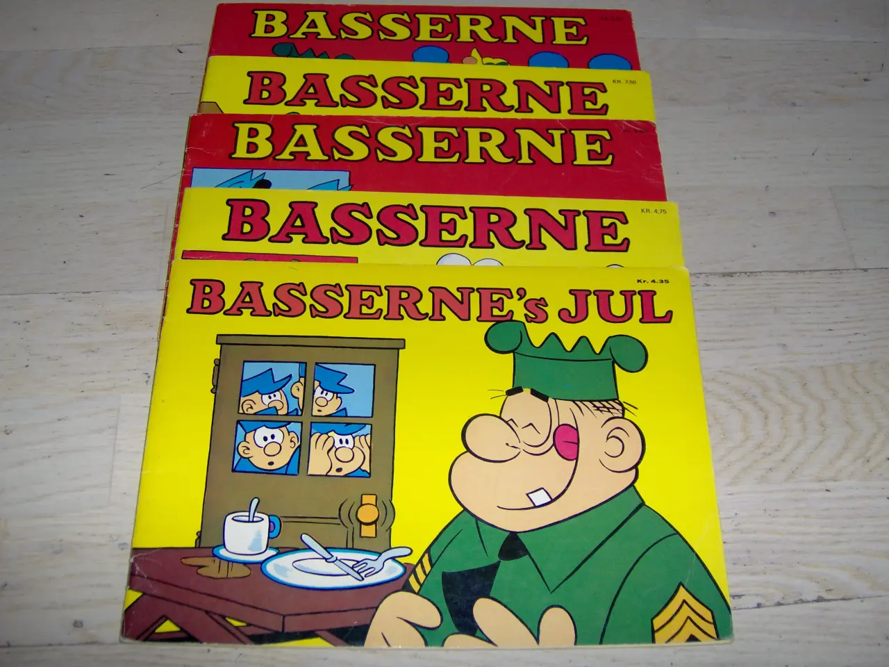 Billede 1 - 5 STK BASSERNE ÅRSHÆFTER