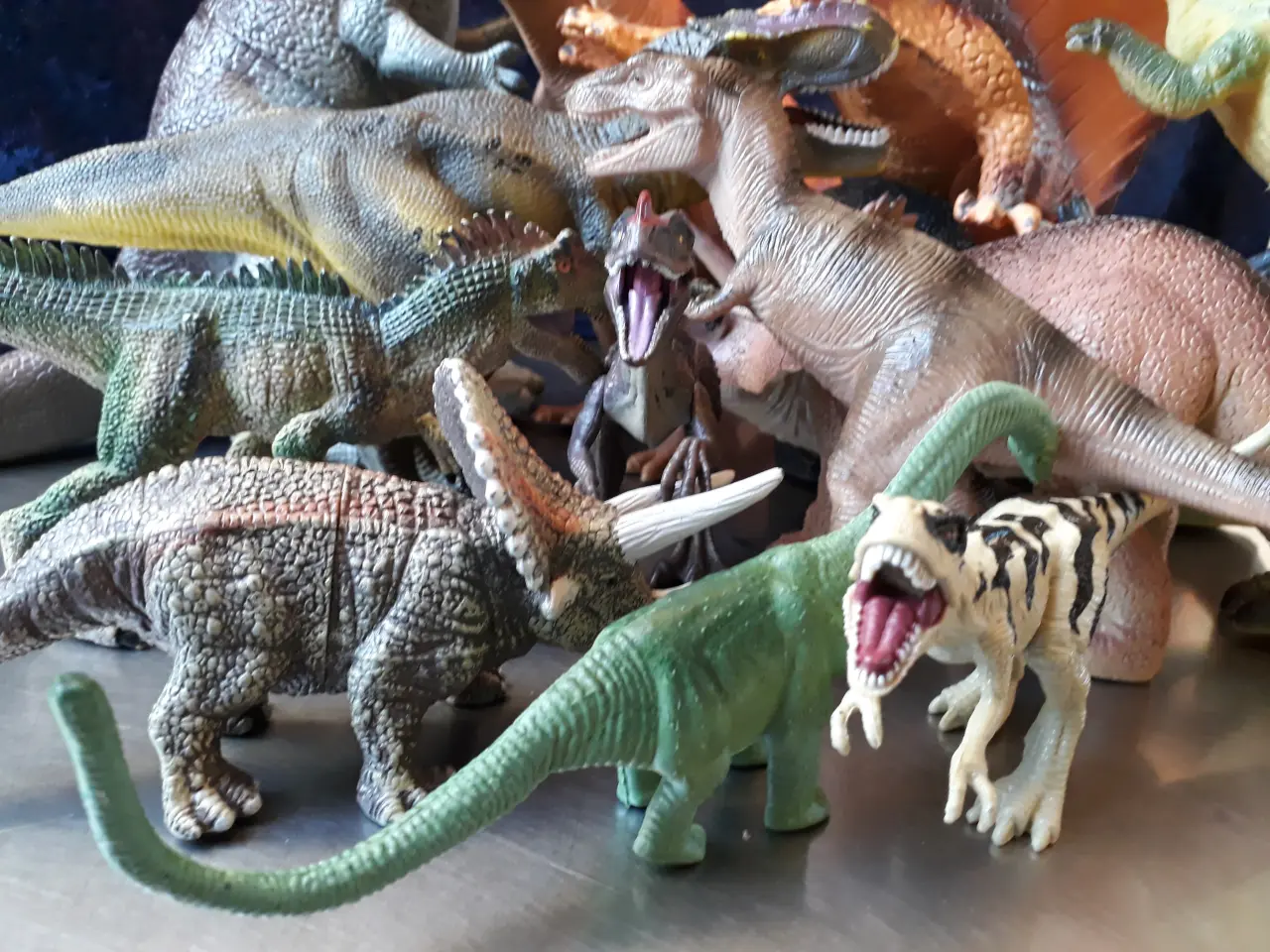 Billede 3 - 2,6 kg Dinosaurer